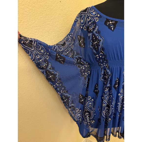 INC Blue Studded Print Batwing Sleeves Nylon Top Sz M - Picture 2 of 15